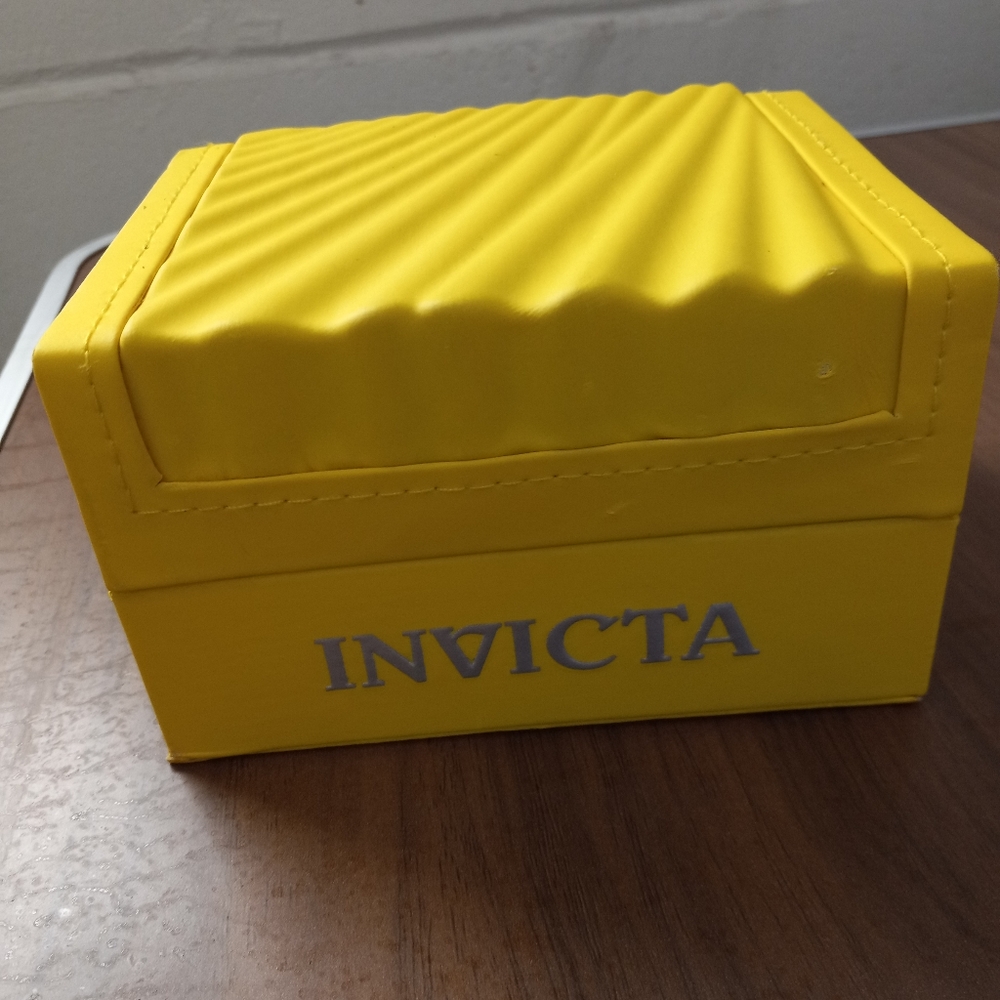 Invicta watch ⌚ - Picture 2 of 3